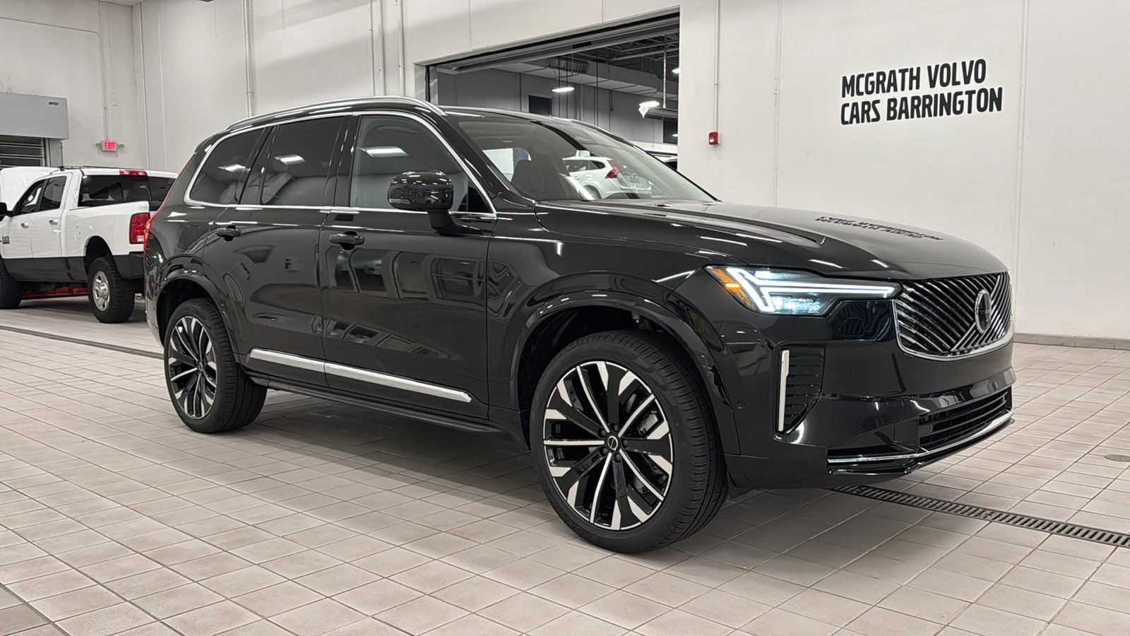 New 2026 Volvo XC90 B6 Plus w/ Protection Package Premier image 3