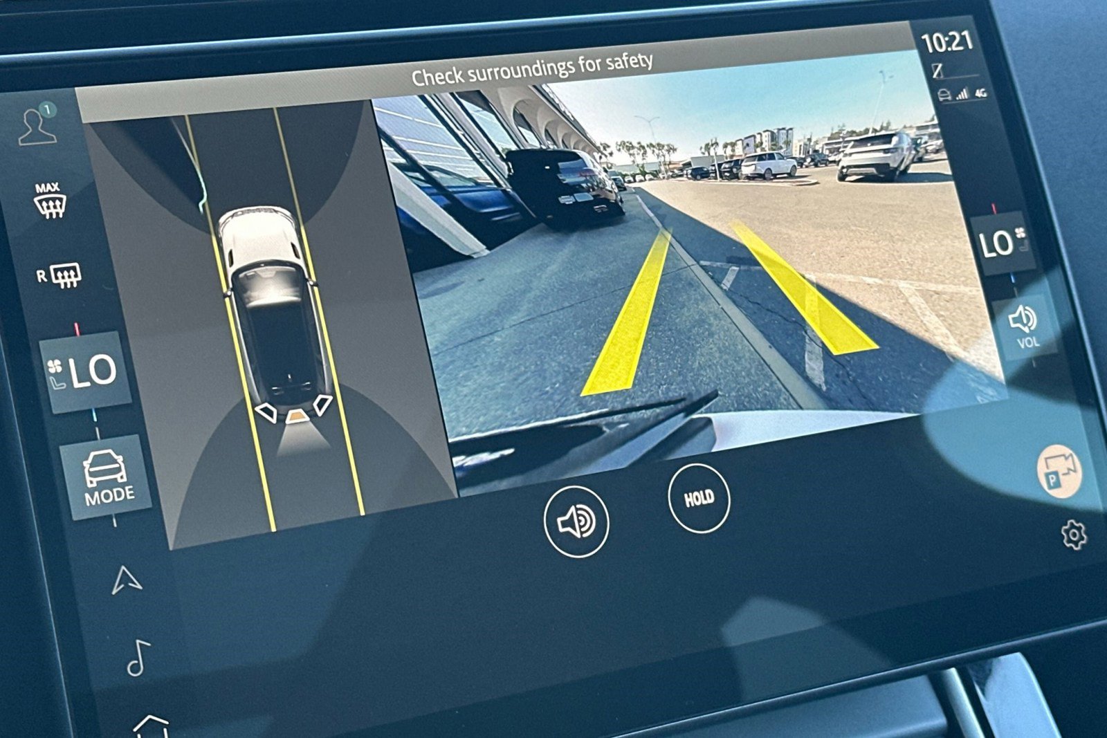 Certified 2025 Land Rover Range Rover Velar S image 22