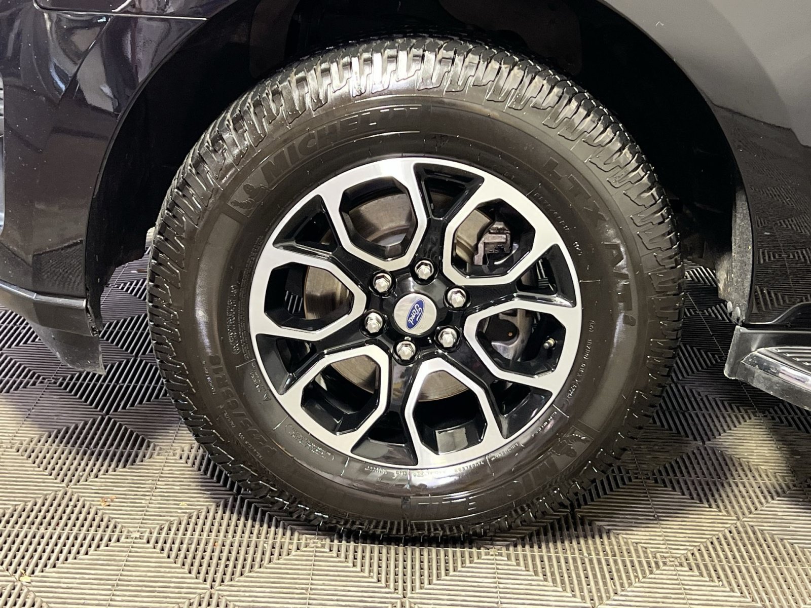 Used 2022 Ford Expedition Max XLT RWD image 12