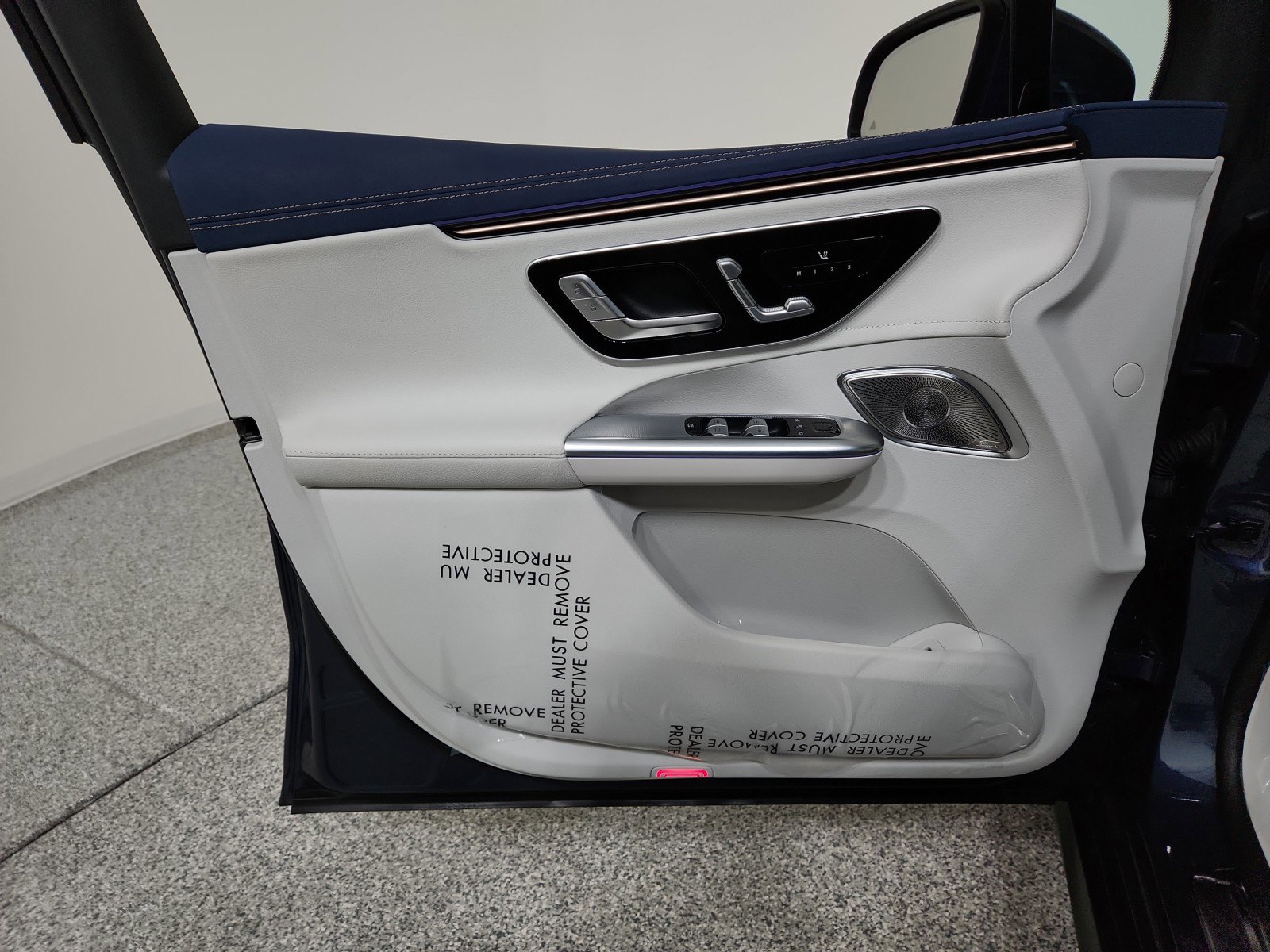 Certified 2023 Mercedes-Benz EQE 500 4MATIC SUV image 19