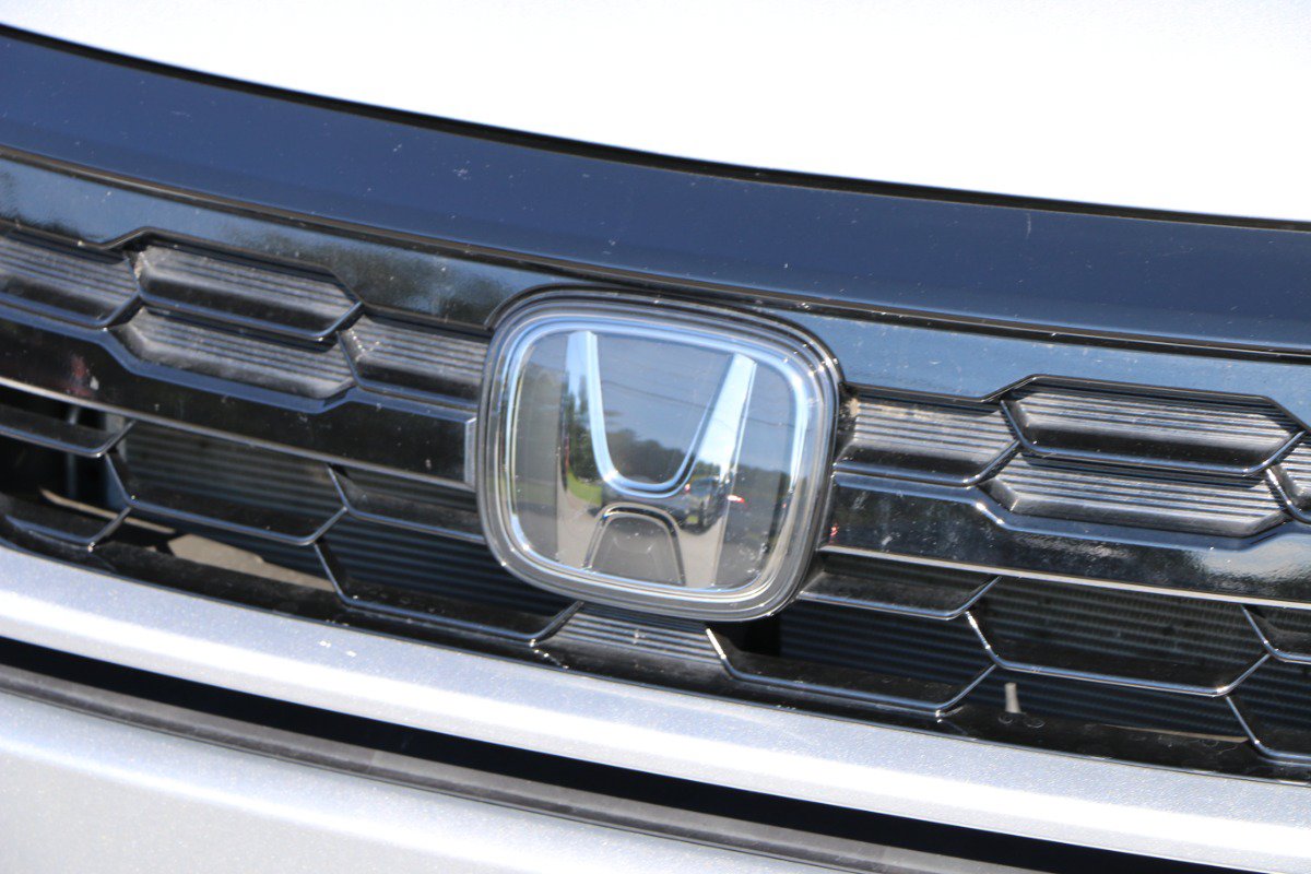 Used 2025 Honda Odyssey Elite image 12