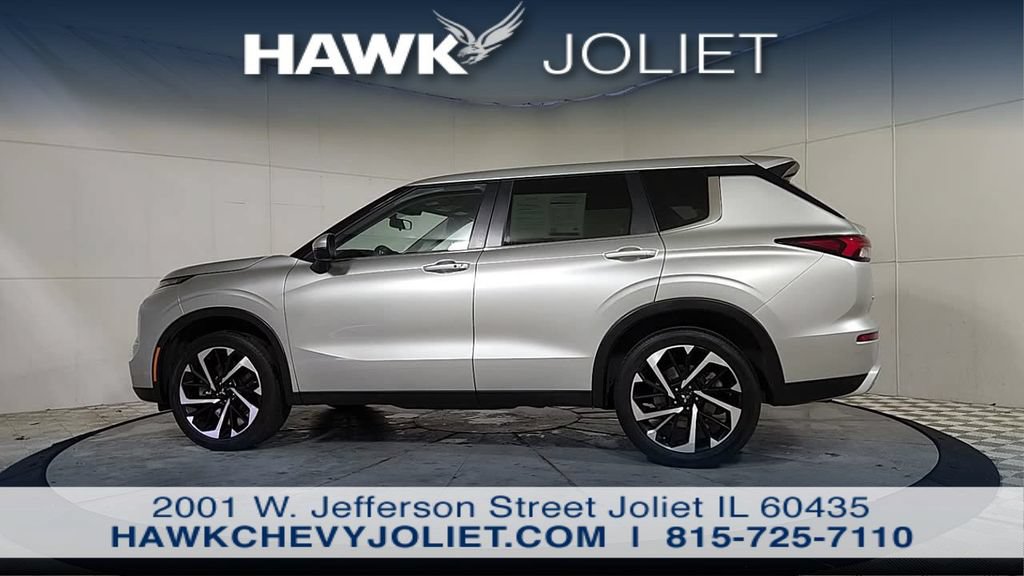 Used 2024 Mitsubishi Outlander SE AWD/4WD image 5