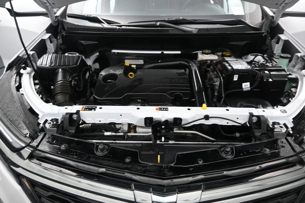 Used 2023 Chevrolet Equinox RS FWD image 17