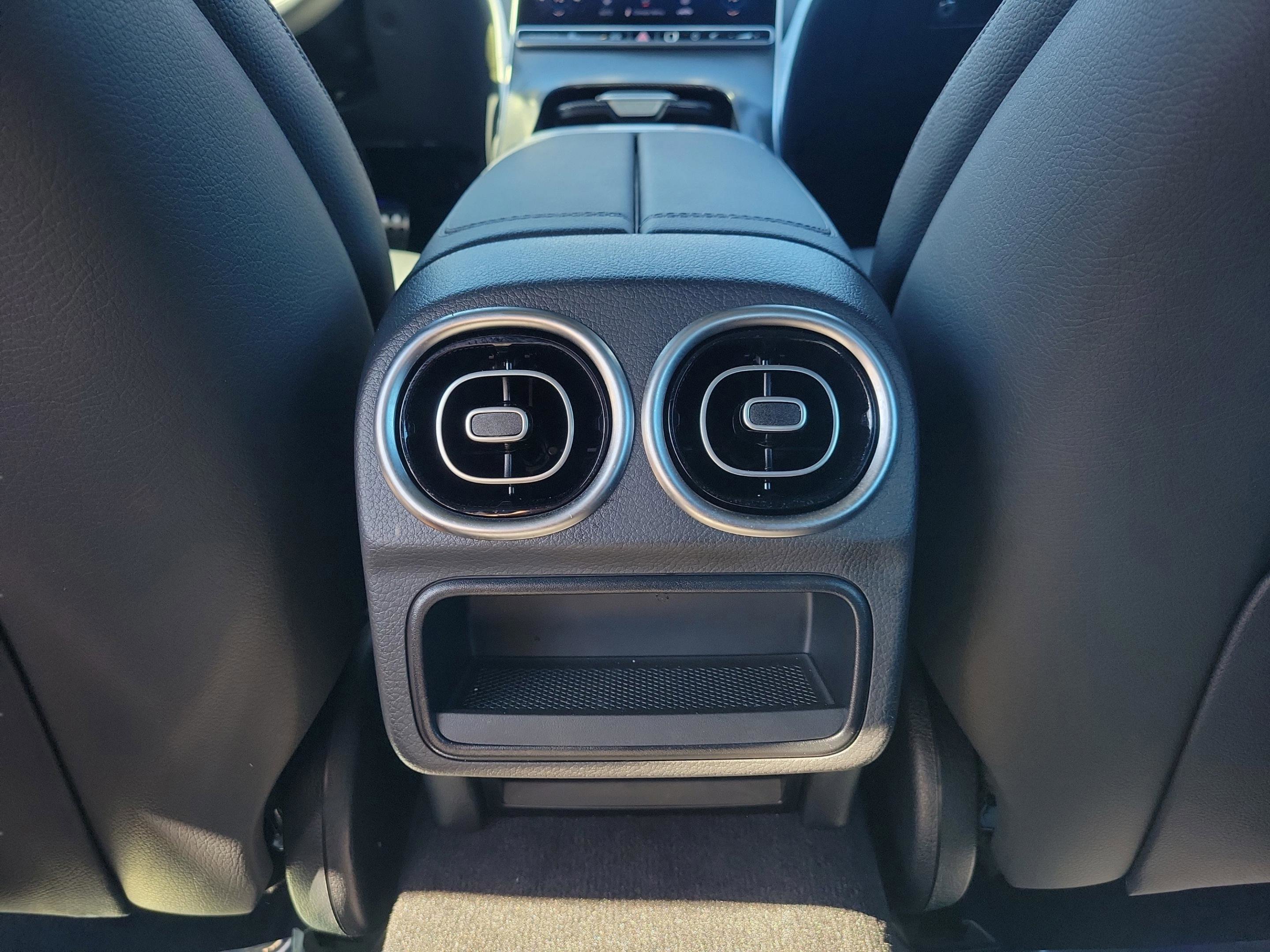 Certified 2025 Mercedes-Benz C 300 Sedan image 10