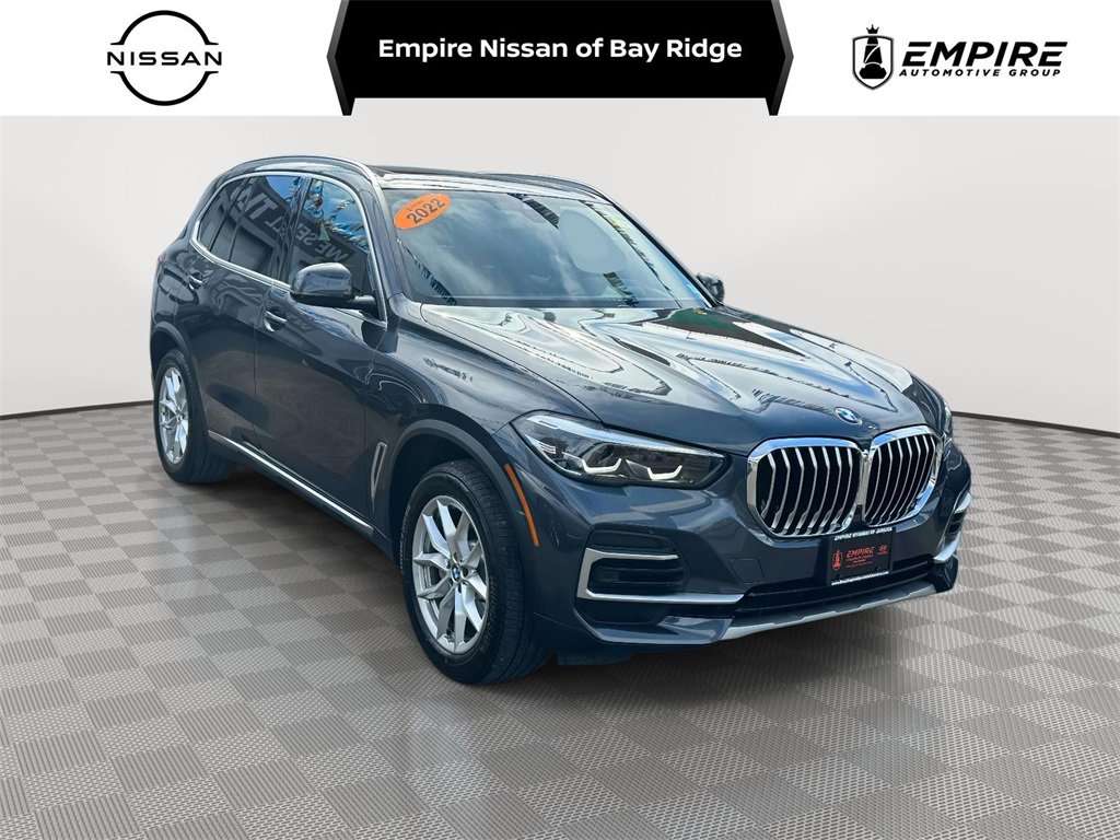 Used 2022 BMW X5 xDrive40i w/ Premium Package