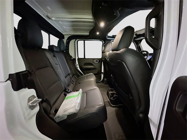 New 2025 Jeep Gladiator Sport image 29