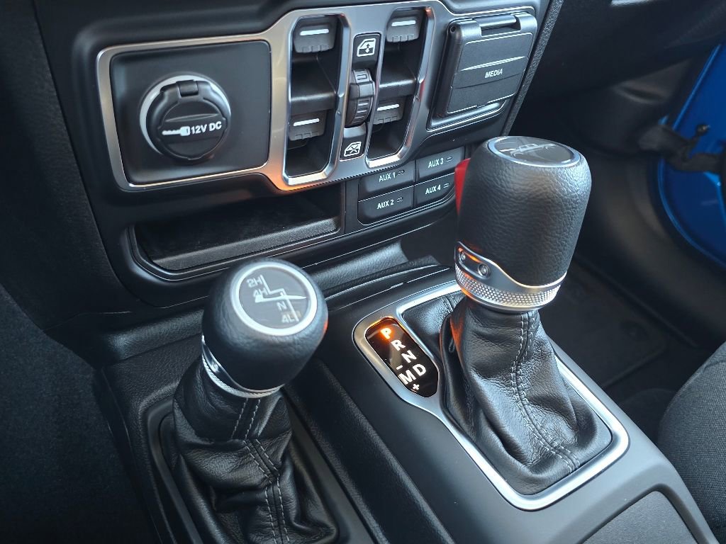 New 2026 Jeep Gladiator Sport AWD/4WD image 11