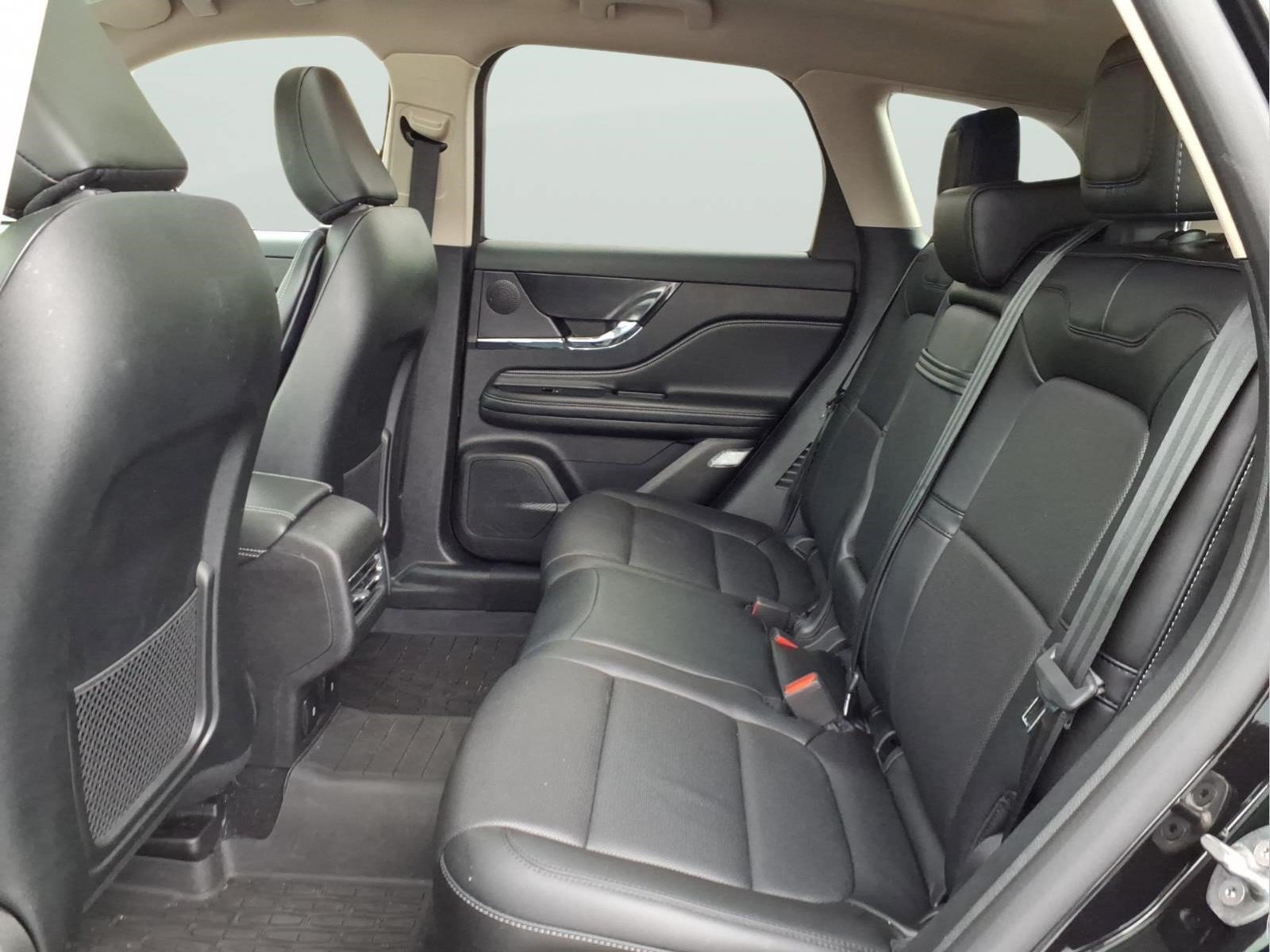 Used 2024 Lincoln Corsair Reserve w/ Equipment Group 201A AWD/4WD image 9