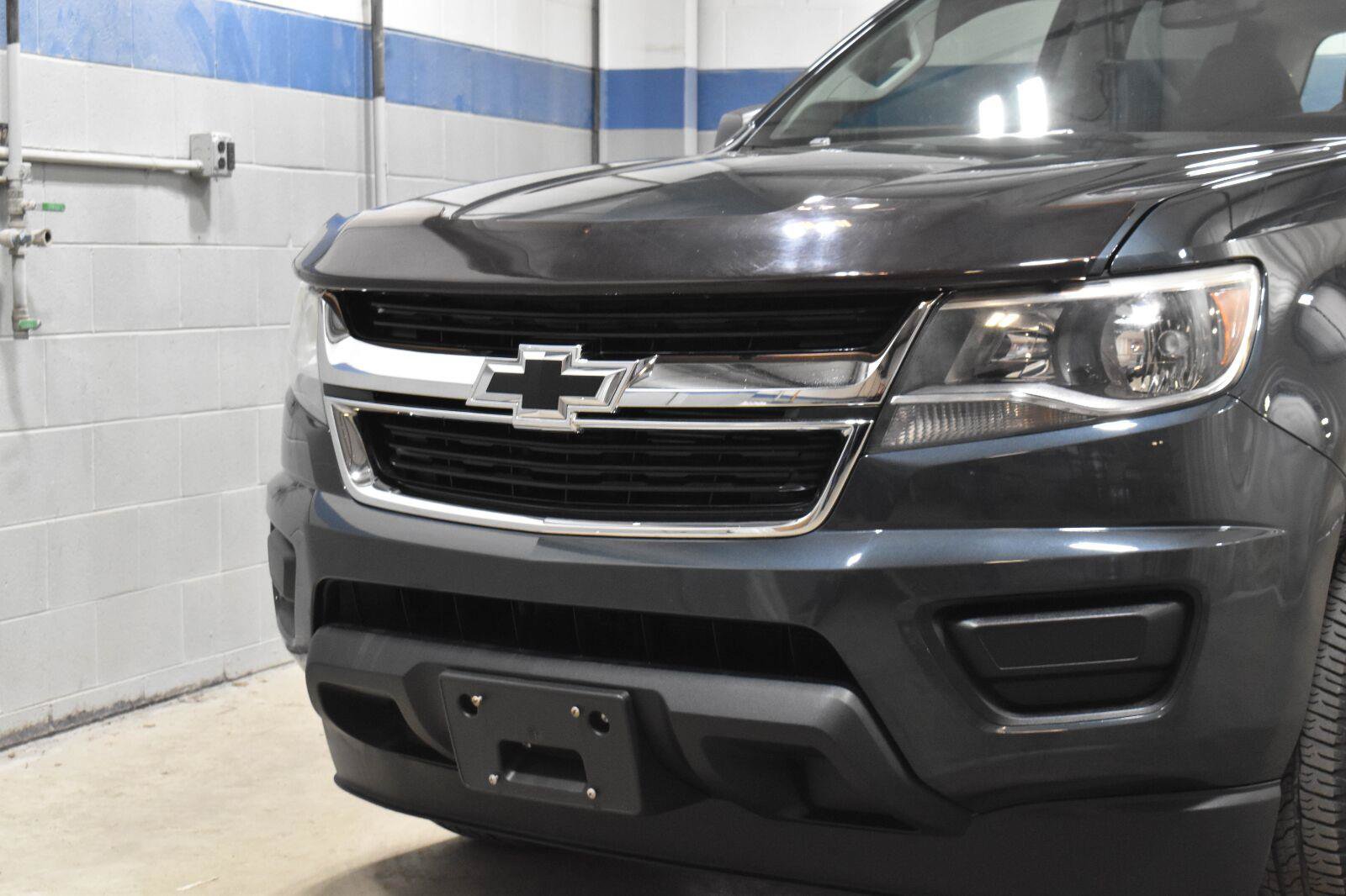 Used 2018 Chevrolet Colorado W/T w/ WT Convenience Package RWD image 29