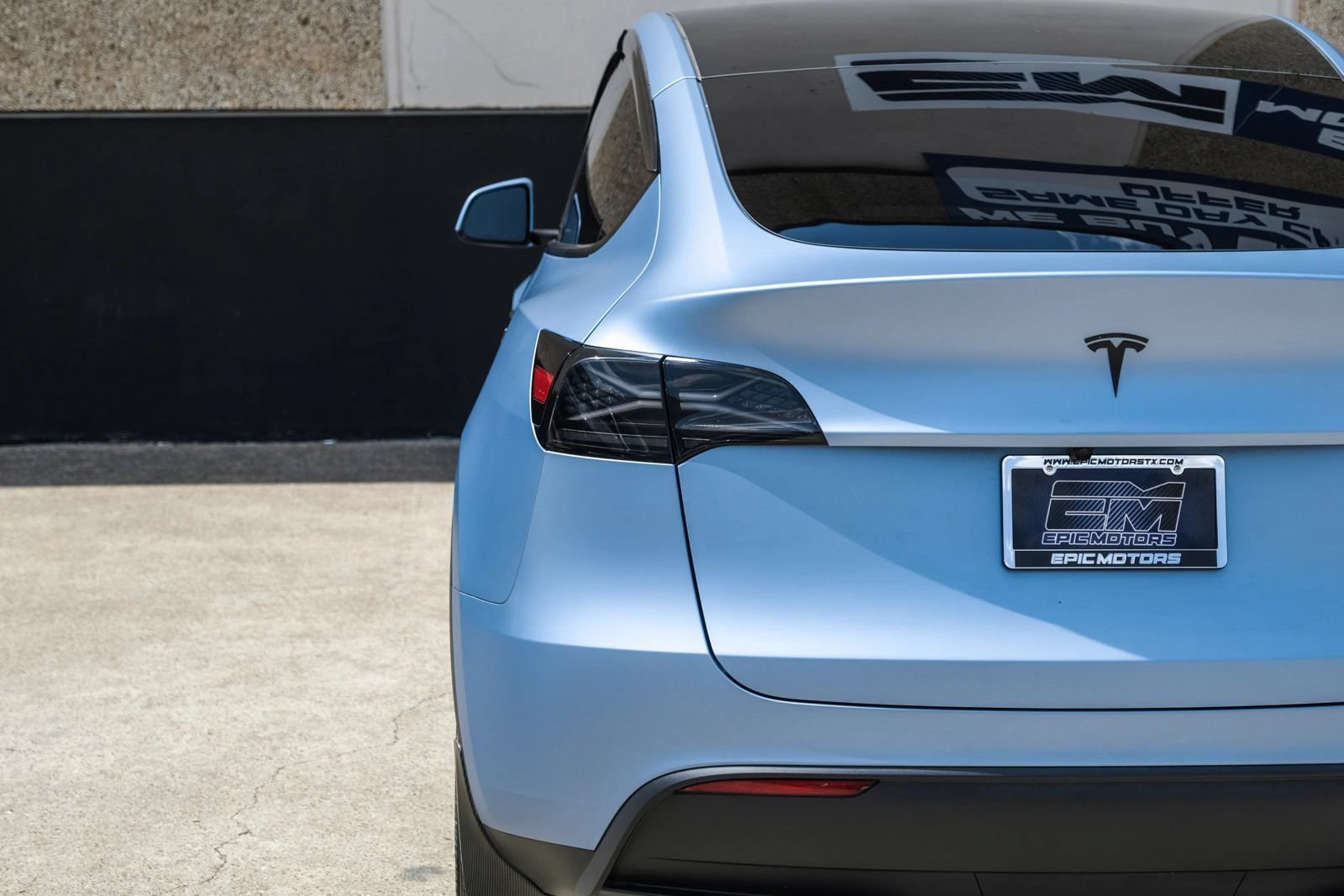 Used 2025 Tesla Model Y Long Range RWD image 46