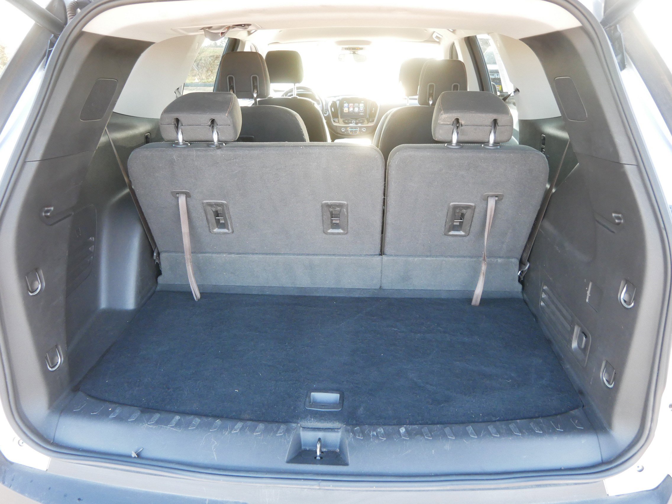 Used 2018 Chevrolet Traverse LT AWD/4WD image 19