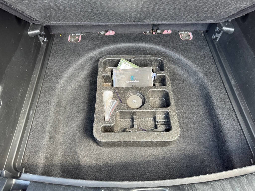 Used 2023 Jeep Compass Limited image 45