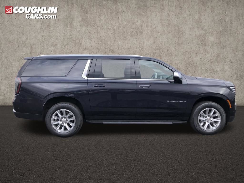 Used 2025 Chevrolet Suburban Premier AWD/4WD image 10