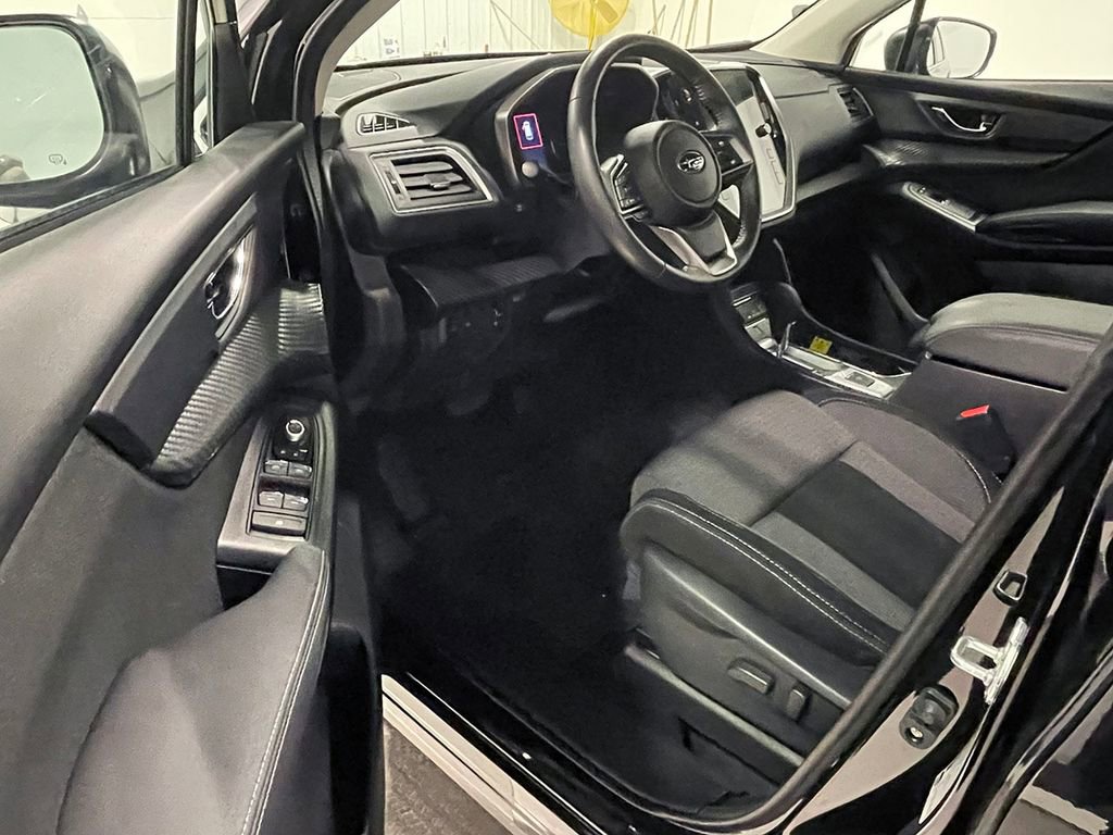 Used 2025 Subaru Ascent Premium image 3