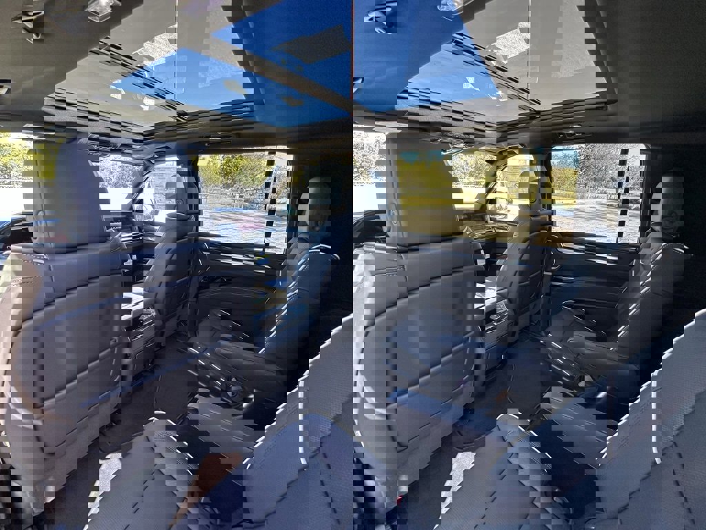 New 2026 Cadillac Escalade ESV Luxury w/ Touring Package image 20