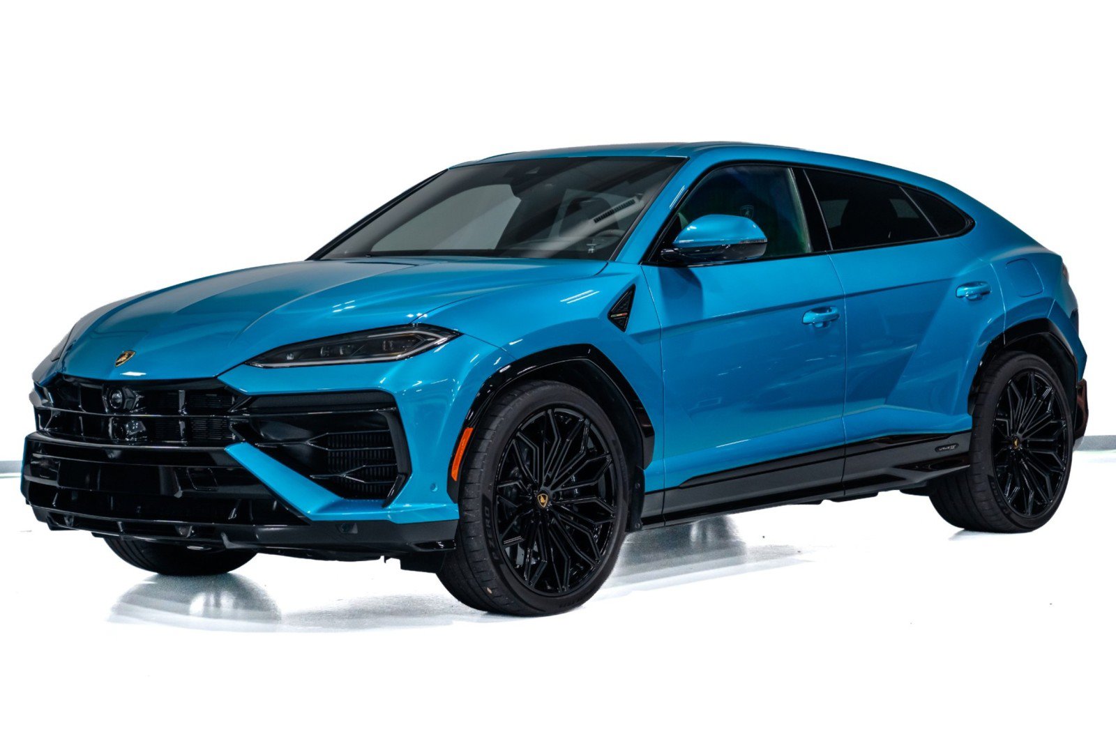 Used 2025 Lamborghini Urus SE AWD/4WD image 4