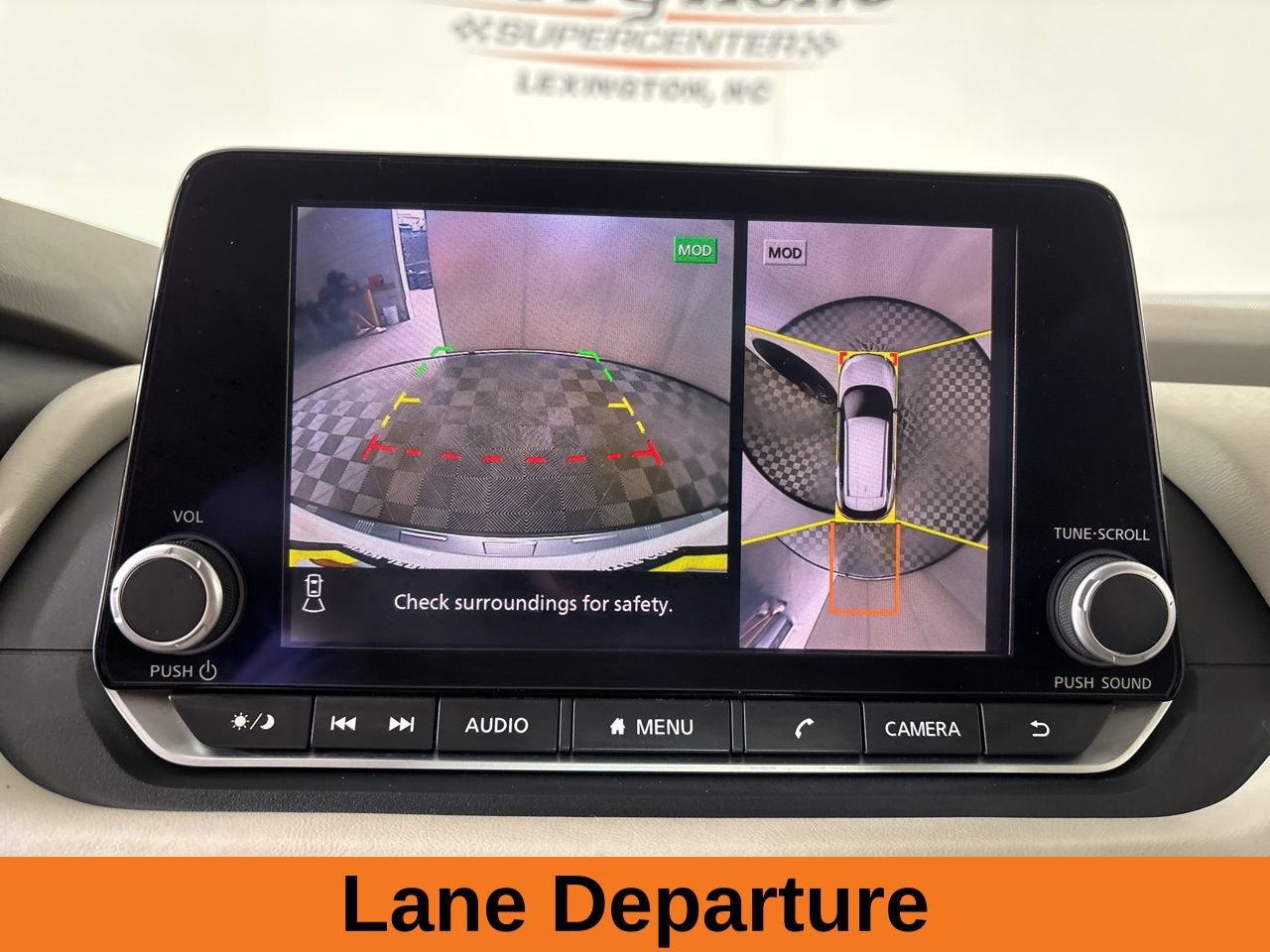Used 2023 Nissan Rogue SL AWD/4WD image 17