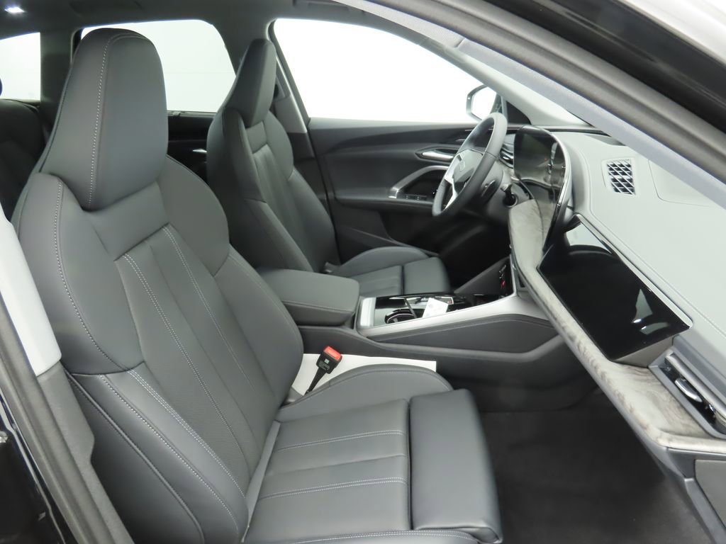 Used 2025 Audi Q5 Premium Plus w/ Premium Plus image 22