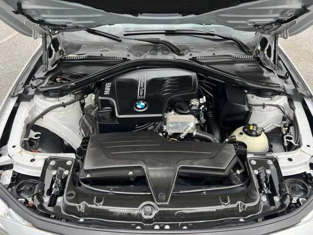 Used 2016 BMW 320i Sedan RWD image 43