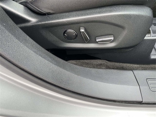 Used 2018 Ford Explorer XLT w/ Equipment Group 201A image 30