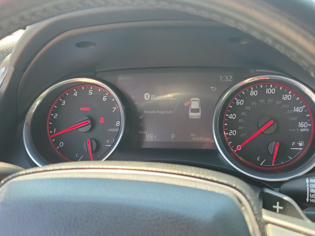 Used 2020 Toyota Camry XSE FWD image 25