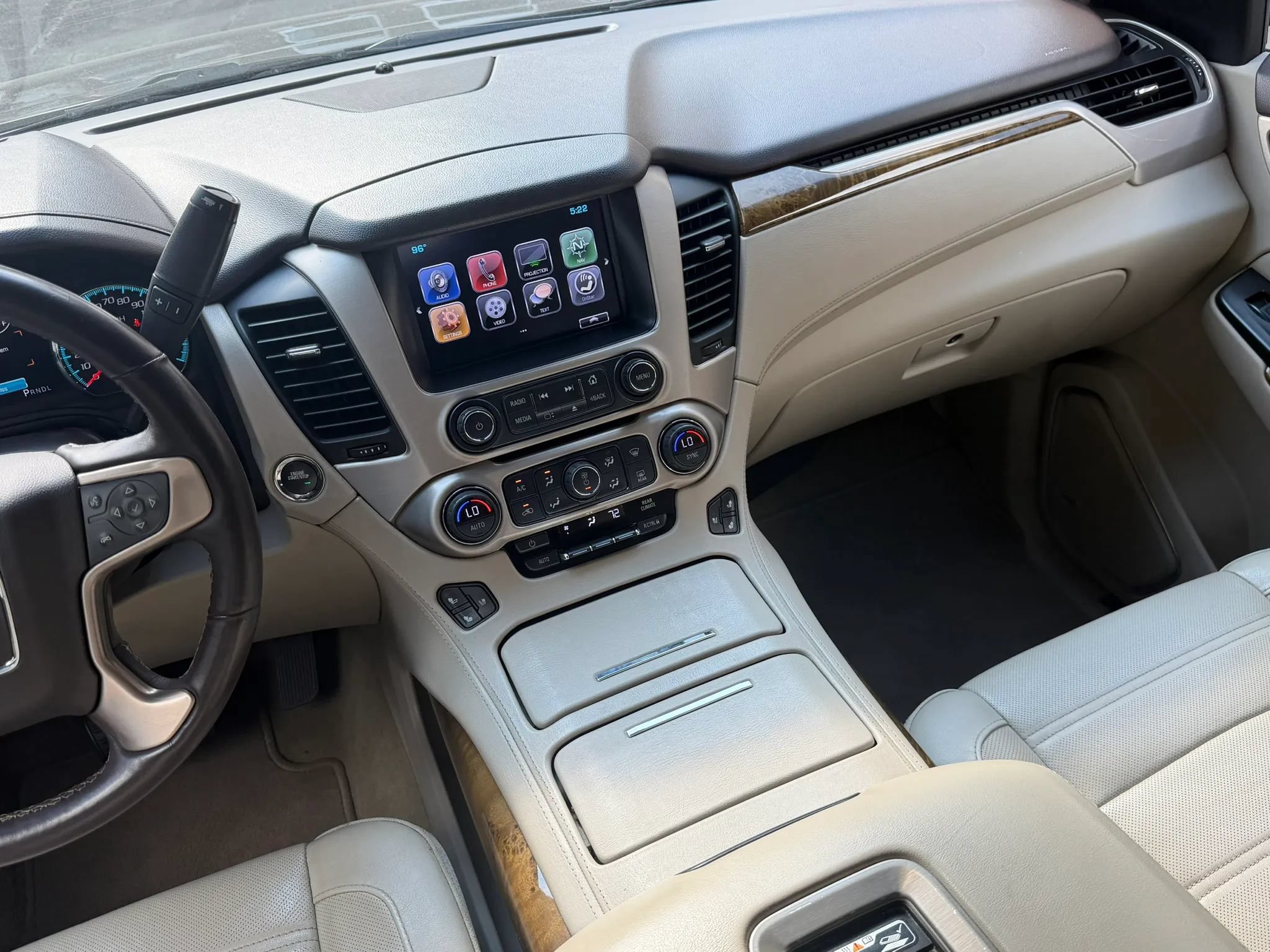 Used 2017 GMC Yukon Denali w/ Open Road Package RWD image 20