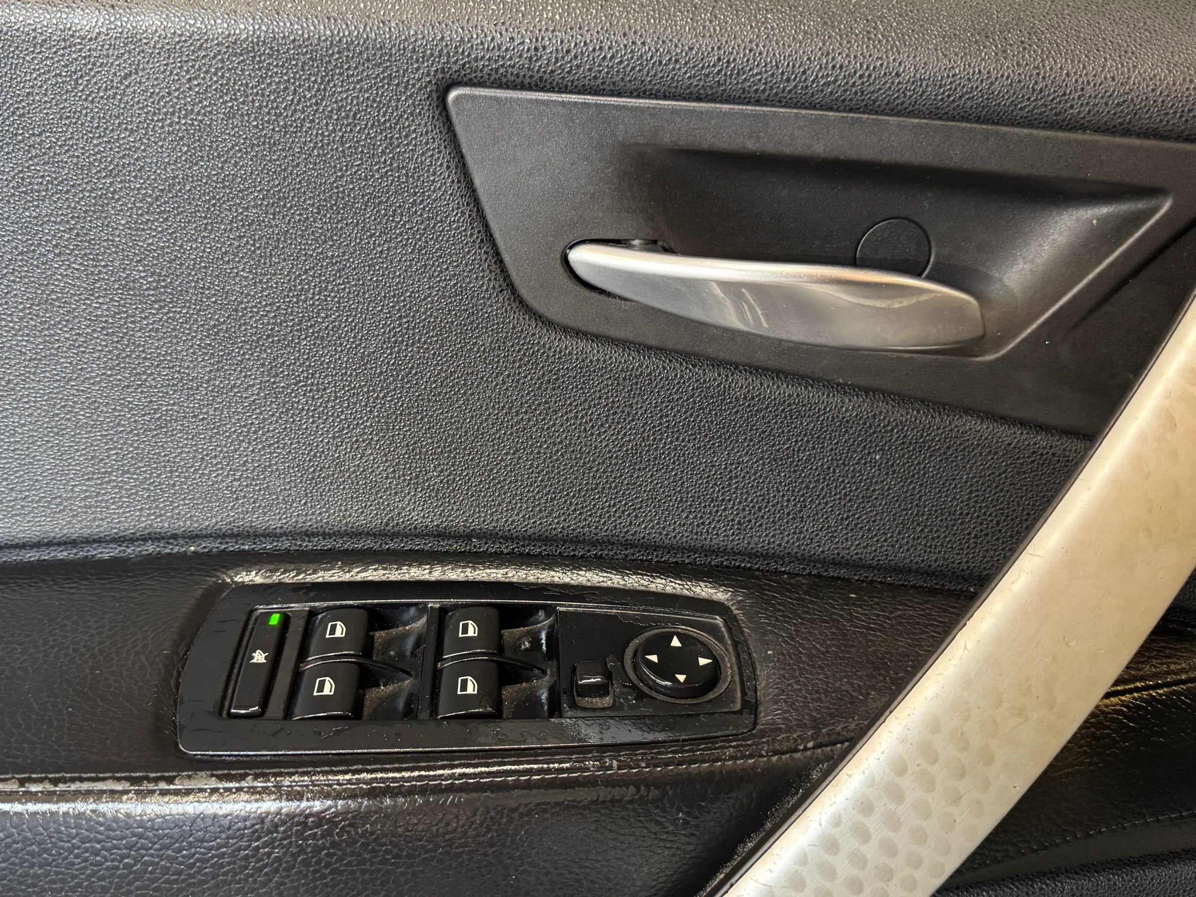 Used 2006 BMW X3 3.0i image 13