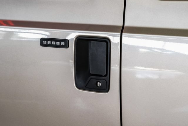 Used 2007 Ford F550 4x4 Crew Cab Super Duty image 39