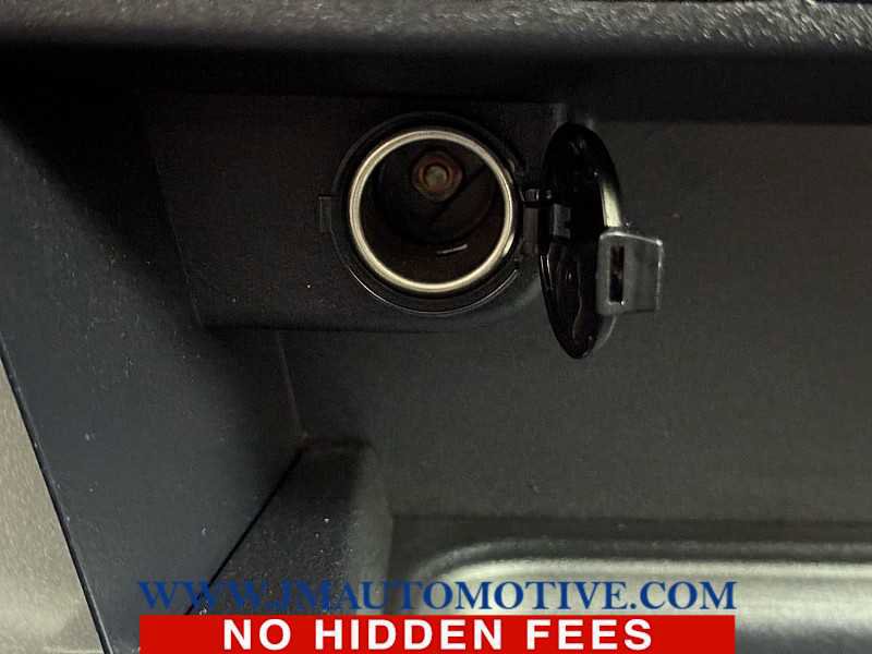 Used 2018 Toyota RAV4 XLE image 42