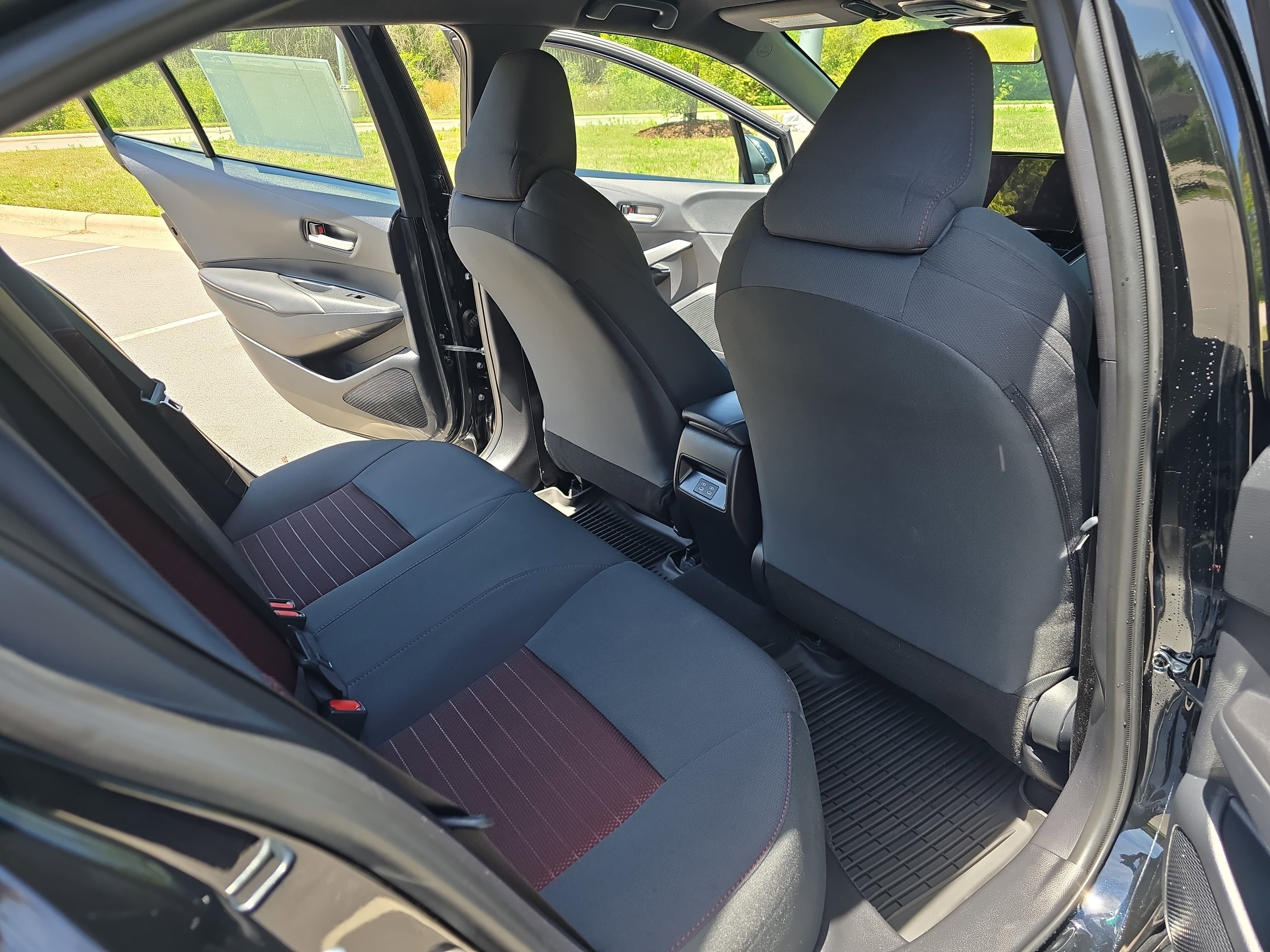 Used 2024 Toyota Corolla SE FWD image 11