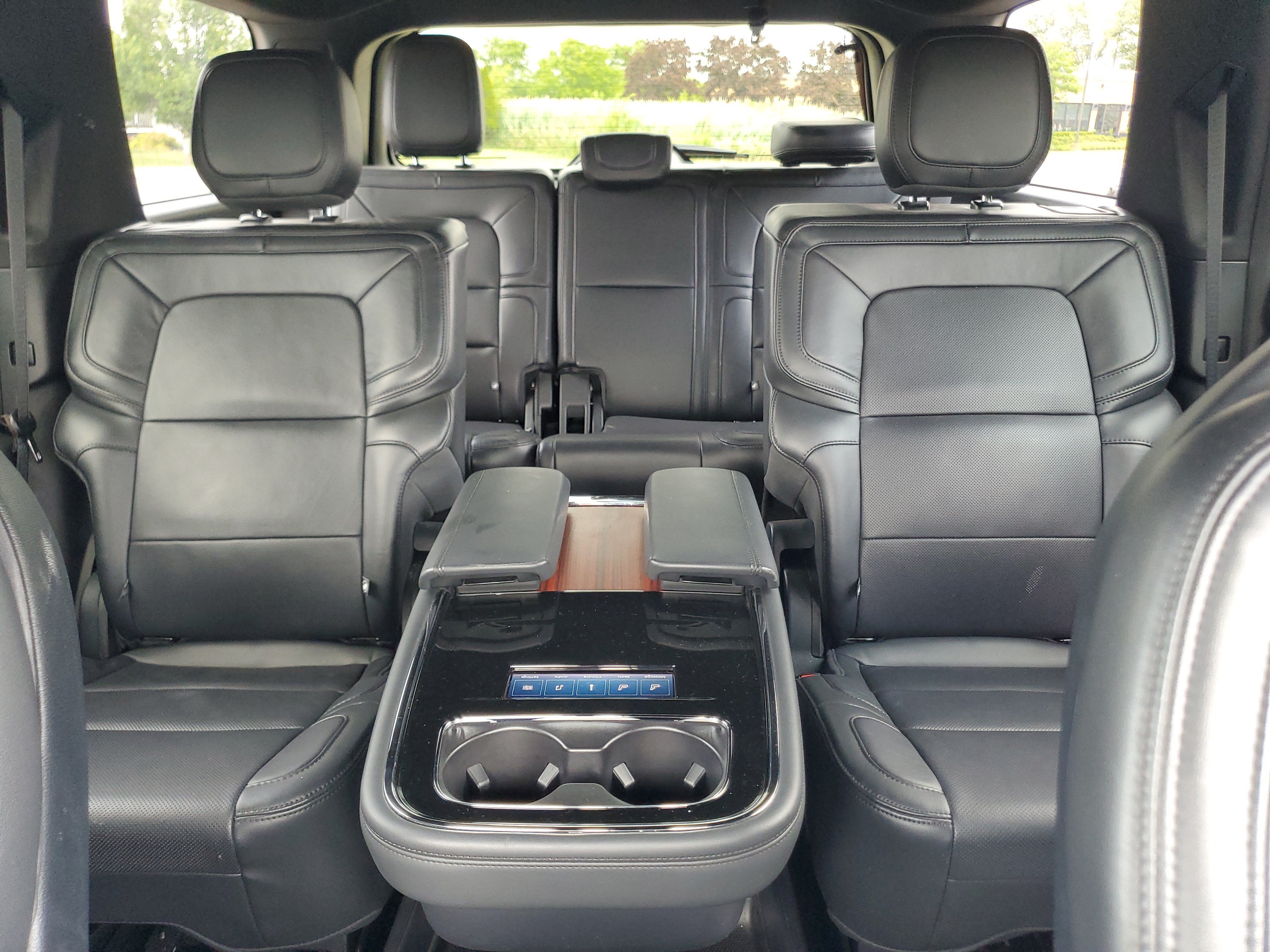 Used 2024 Lincoln Navigator Reserve AWD/4WD image 19
