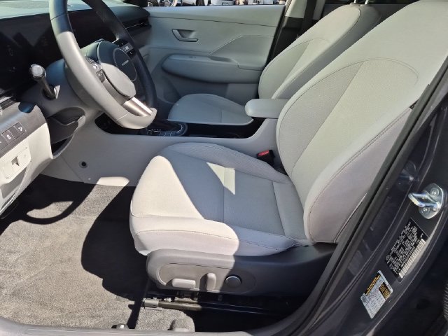 Used 2024 Hyundai Kona SEL FWD image 13