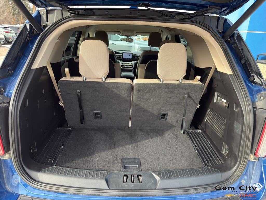 Used 2020 Ford Explorer XLT w/ Comfort Package image 8
