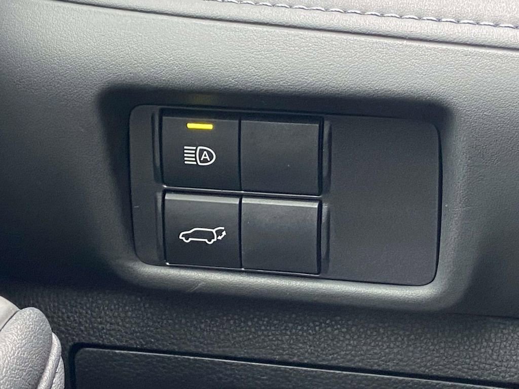 Used 2024 Toyota Highlander XLE image 31