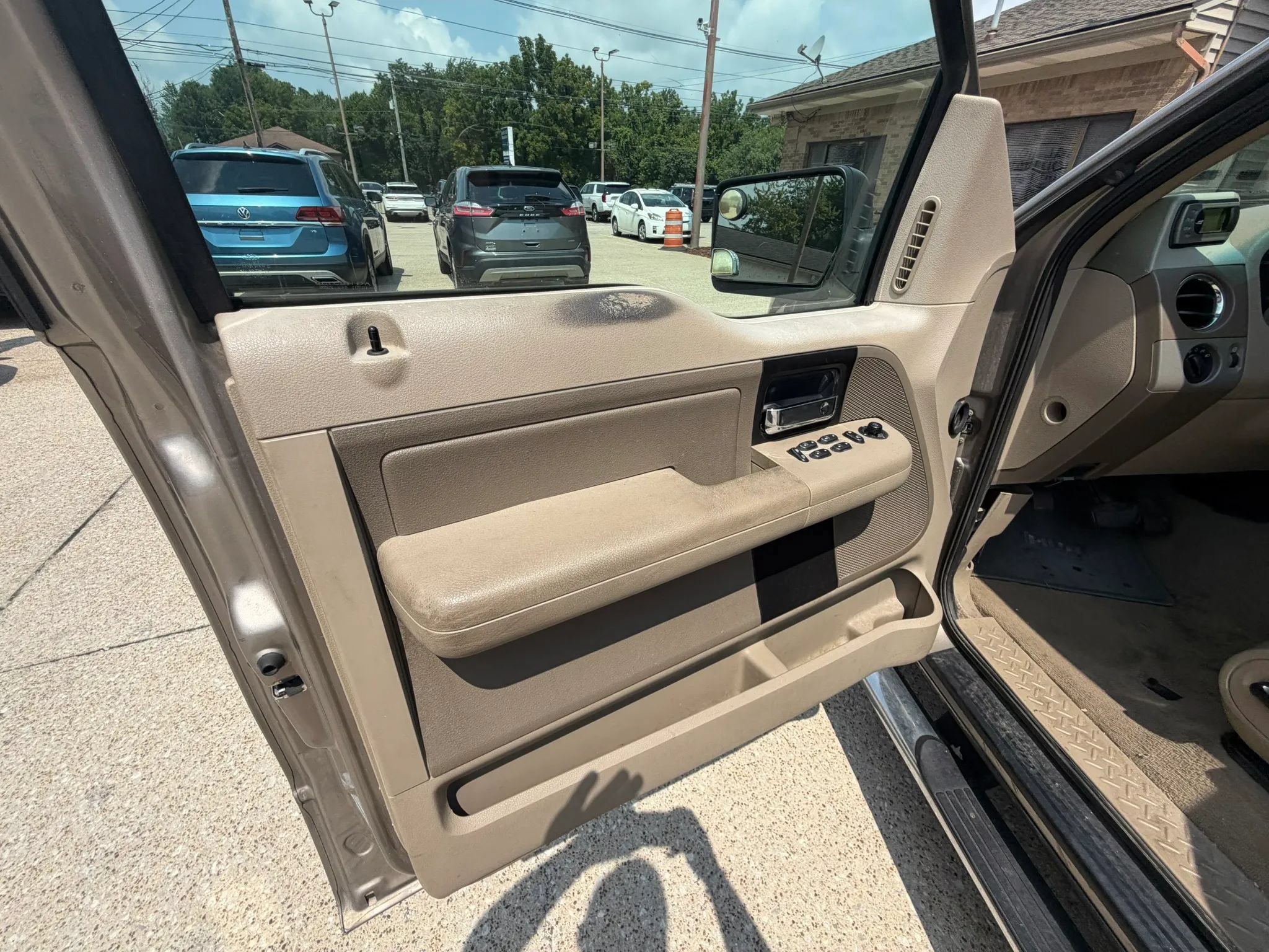 Used 2005 Ford F150 XLT RWD image 21