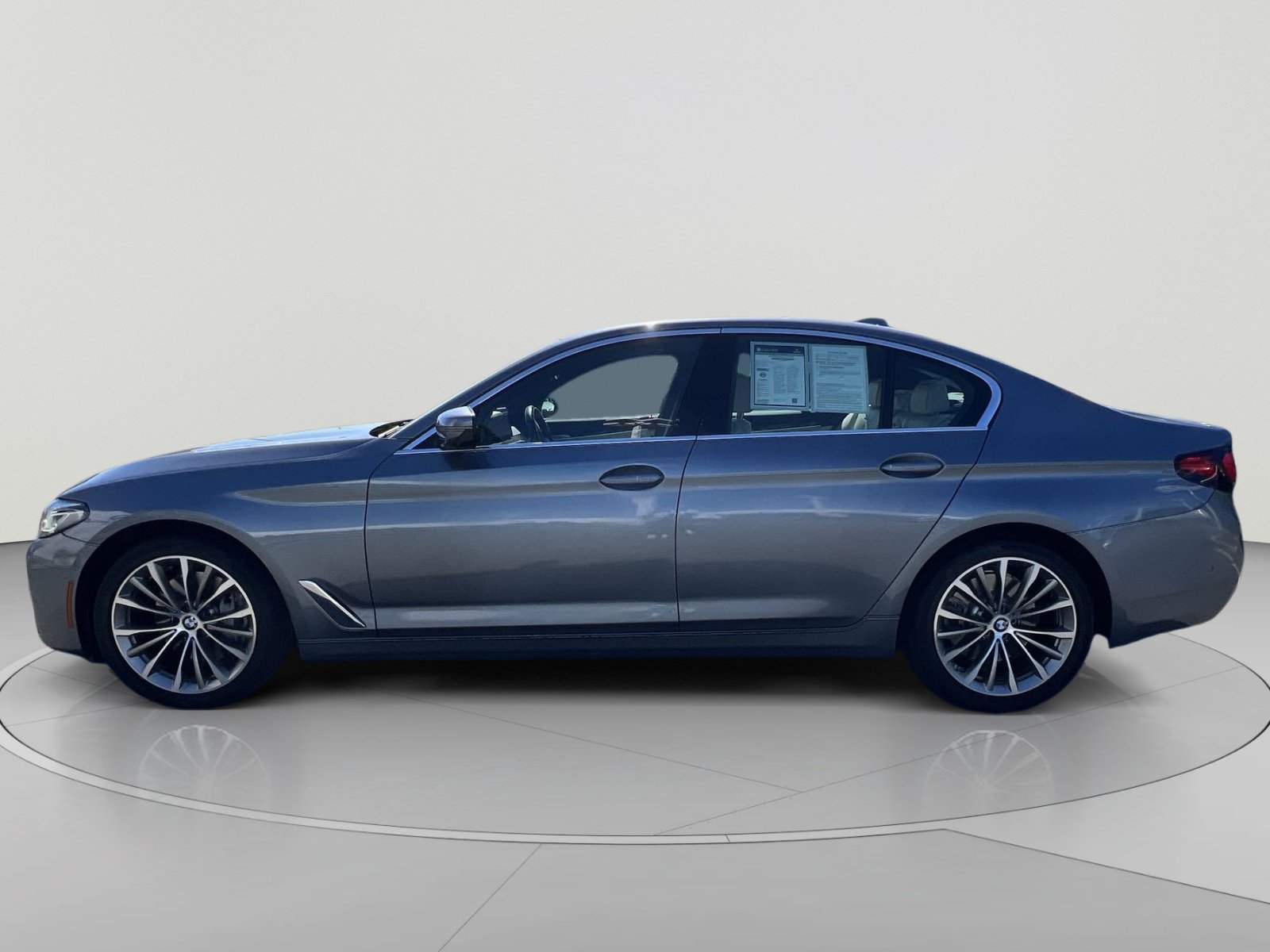 Used 2021 BMW 540i xDrive w/ Premium Package AWD/4WD image 2