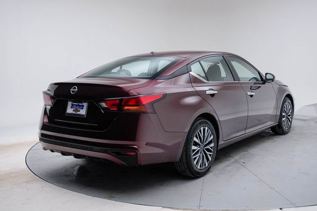 Used 2025 Nissan Altima 2.5 SV image 6