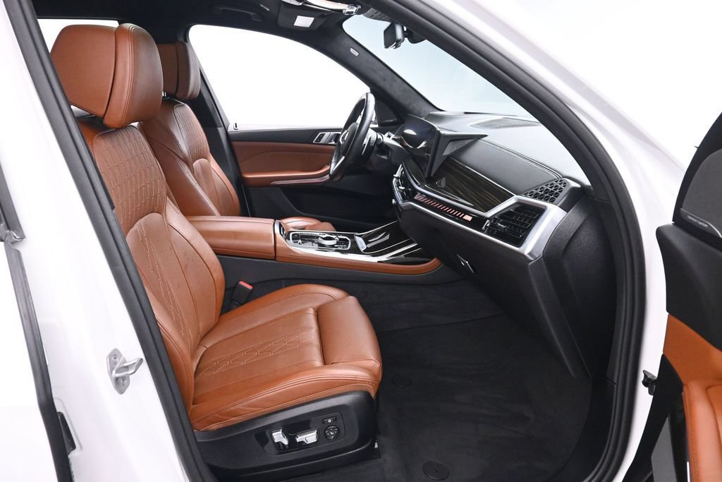 Used 2024 BMW X7 M60i w/ Executive Package AWD/4WD image 24