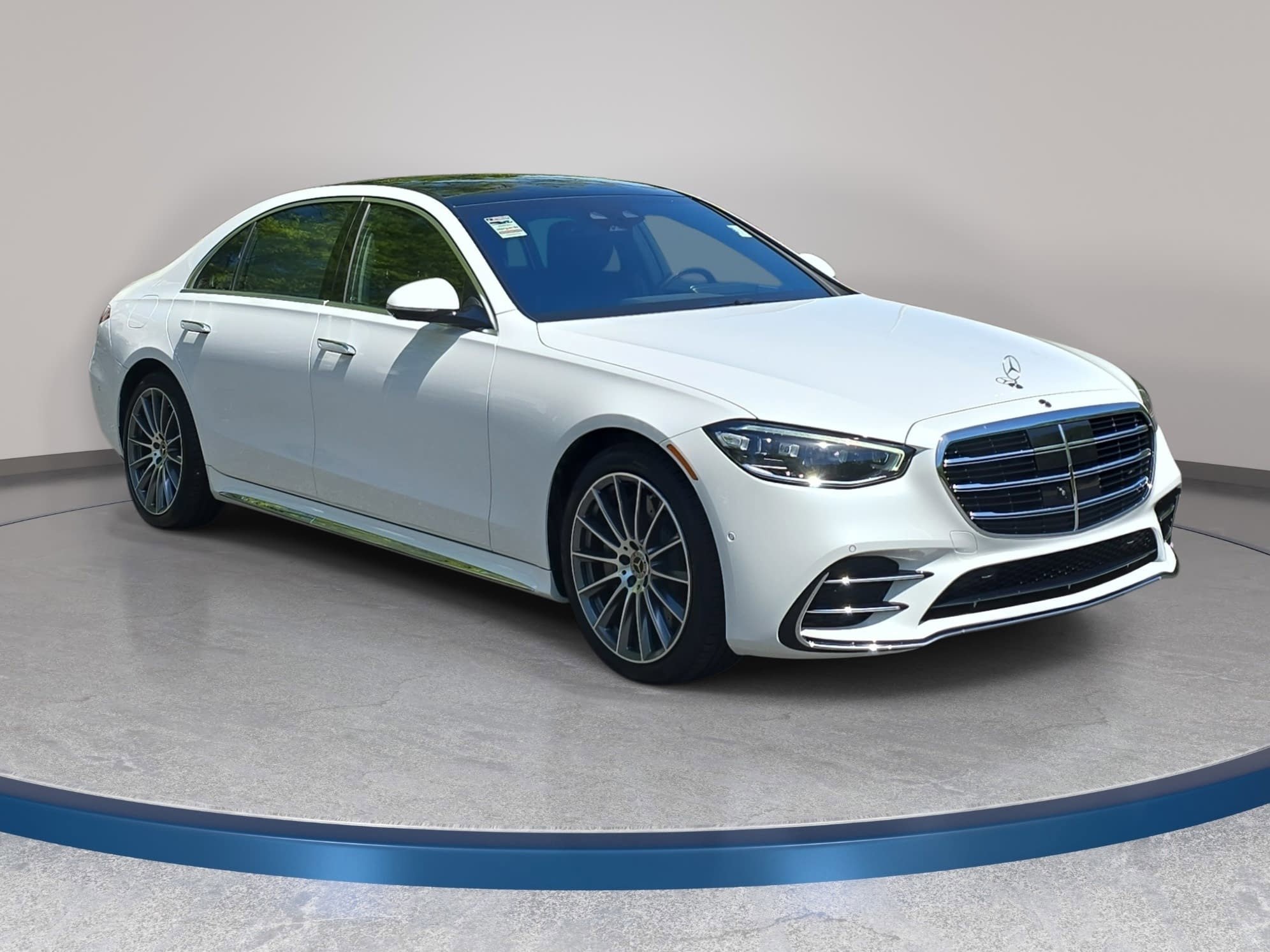 Certified 2025 Mercedes-Benz S 580e 4MATIC Sedan image 3