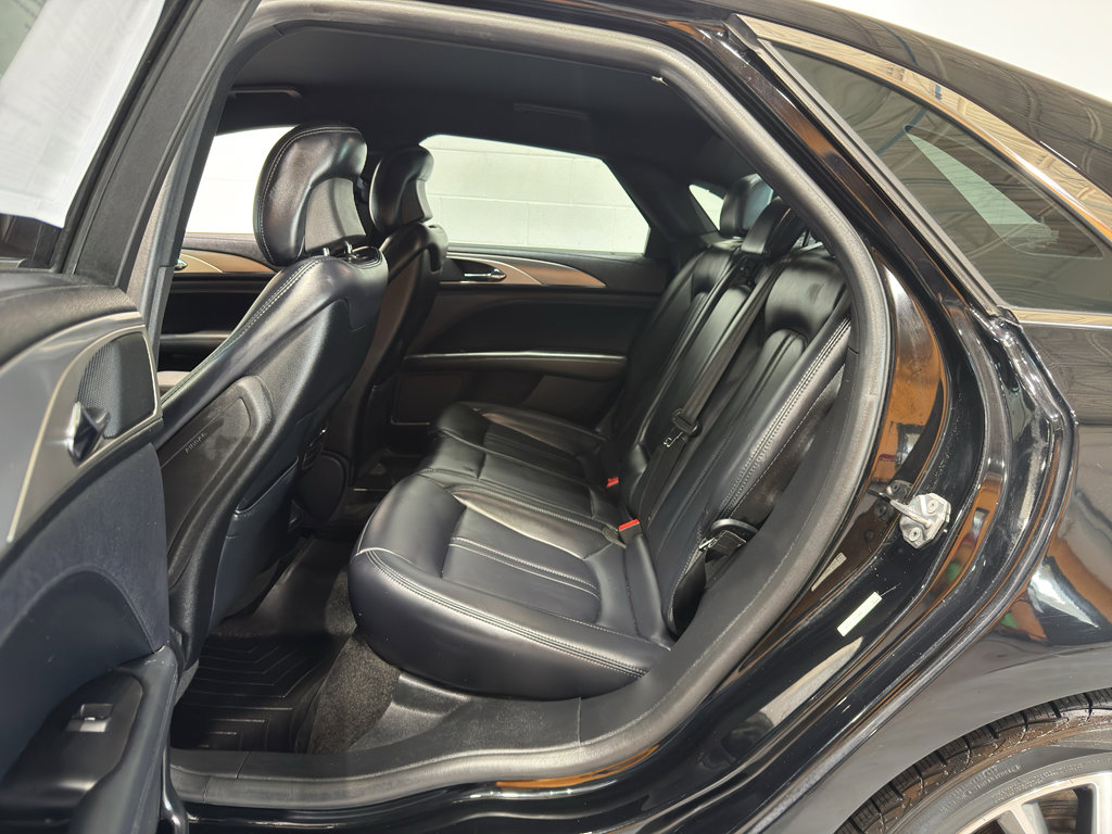Used 2017 Lincoln MKZ Premiere image 11