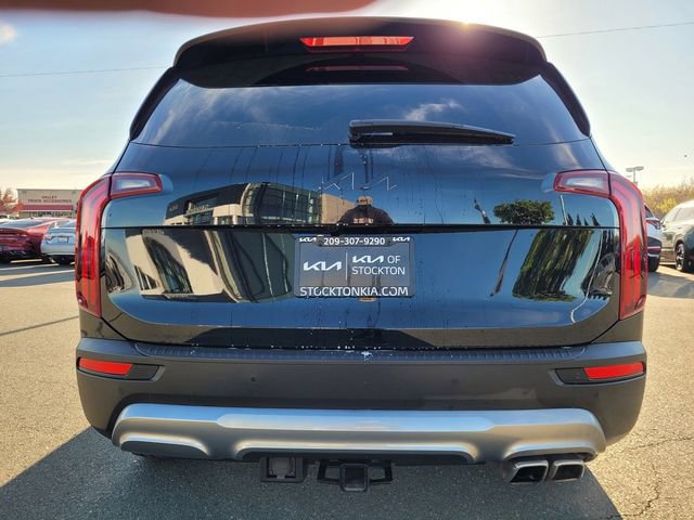 Used 2022 Kia Telluride EX w/ EX Premium Package image 5