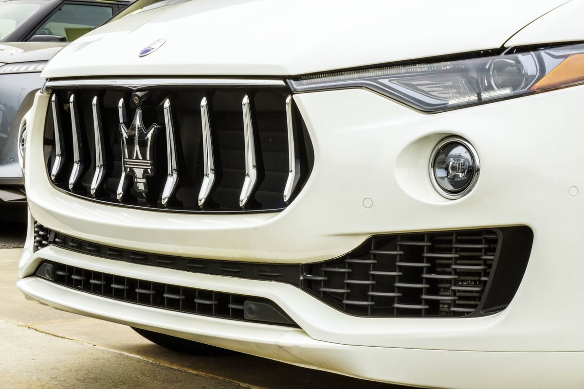 Used 2021 Maserati Levante AWD/4WD image 2