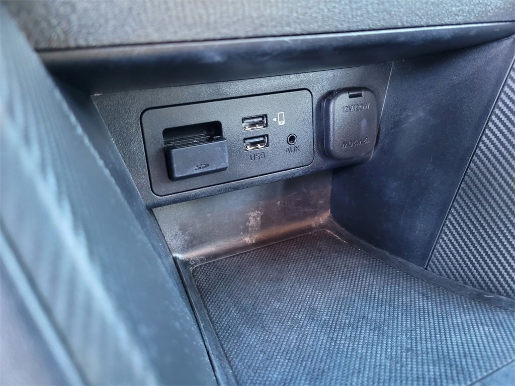 Used 2020 Toyota Yaris XLE image 15