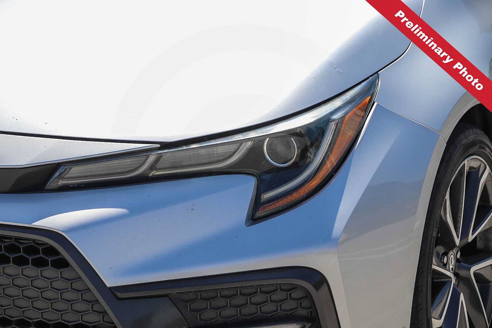 Used 2020 Toyota Corolla SE w/ Carpet Mat Package (TMS) FWD image 4