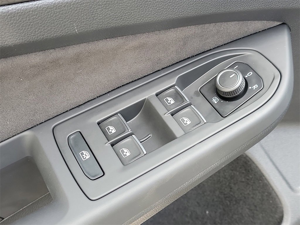 Used 2023 Volkswagen GTI S image 18