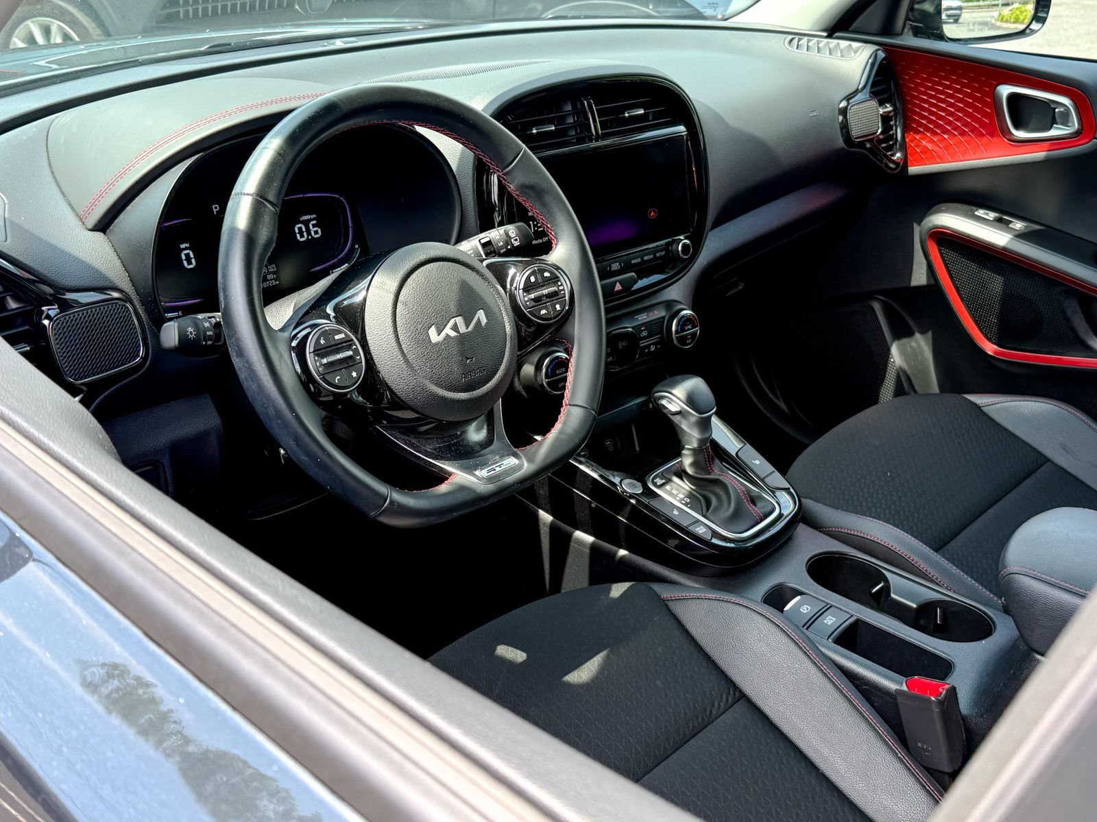 Certified 2023 Kia Soul GT-Line w/ GT-Line Technology Package FWD image 14