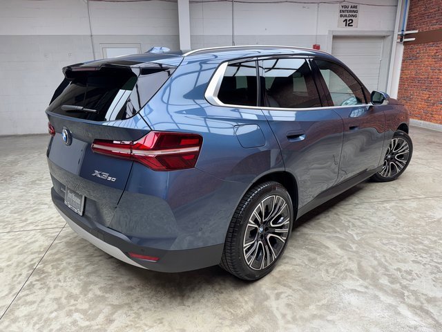 Used 2026 BMW X3 xDrive30 w/ Premium Package image 5
