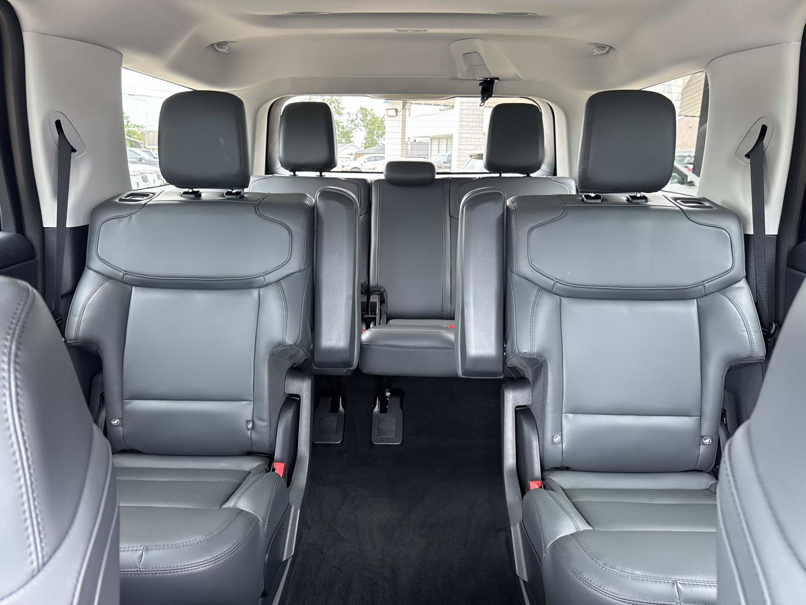 New 2026 Ford Expedition Active RWD image 7
