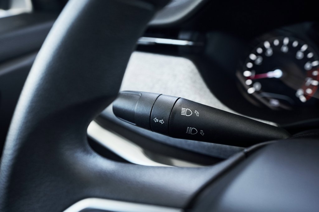 Used 2023 Jeep Compass Sport image 37