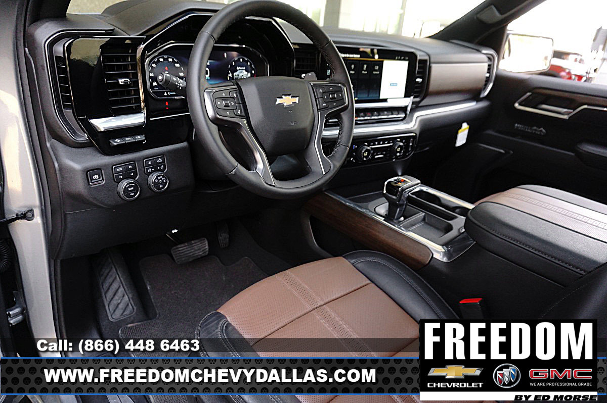 New 2025 Chevrolet Silverado 1500 High Country w/ Technology Package AWD/4WD image 10